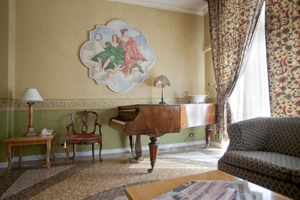 Hotel Bentivoglio Residenza D'Epoca Exteriör bild